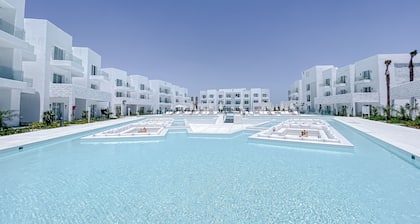 Tanoak Resort