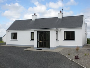 House | Exterior - Beautiful 3-bed House in Knock (Coogue)