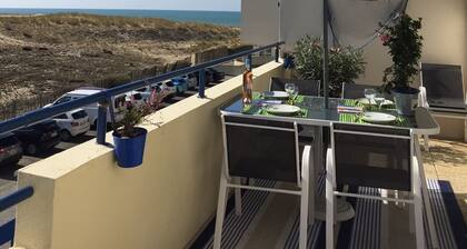 Appart: T3 Front DE MER -orienté SUD - Terrasse 22 M2-2 Piscines- Parking