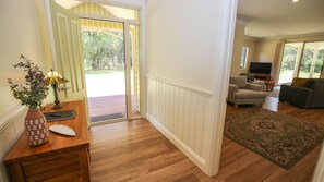 Interior - GABLES: Wandiligong township (Wandiligong)