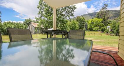 GABLES: Wandiligong township