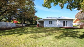 Exterior - BRIGHTER STAYS: Bright (Bright)