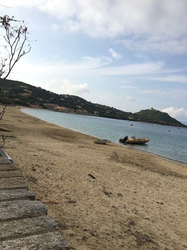 Ubicación cercana a la playa