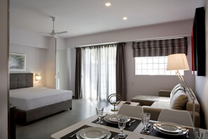 1 makuuhuone, tallelokero huoneessa, ilmainen Wi-Fi, vuodevaatteet