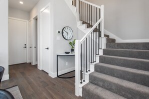 Interior - Living Local Aggie Retreat I Brand New Build I Next to A&M Campus I Pool (College Station)