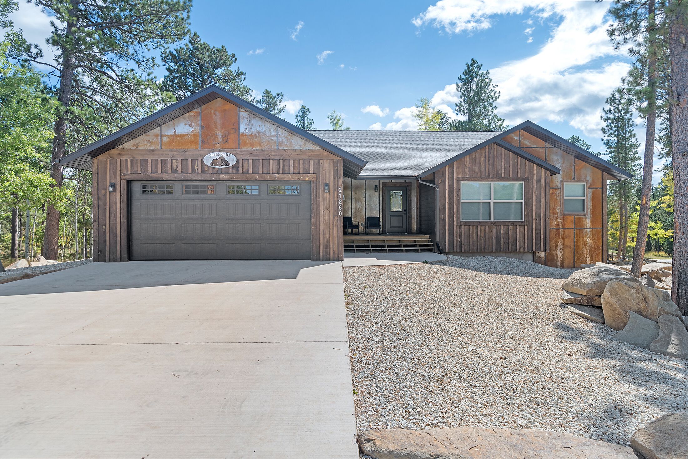 New, Spacious Unique Cabin Close to Trails, Clubhouse w/ Heated Pool