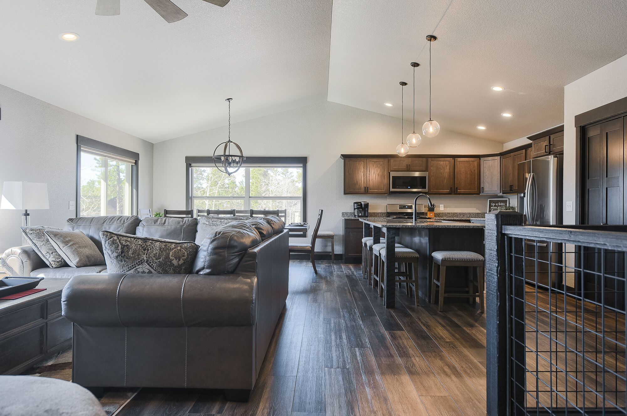 New, Spacious Unique Cabin Close to Trails, Clubhouse w/ Heated Pool