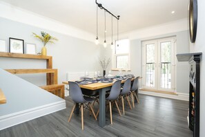 Dining - 4 bed seaside let with parking
Central Broadstairs (Broadstairs)