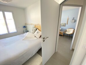 3 chambres, fer et planche à repasser, lit parapluie, Wi-Fi gratuit