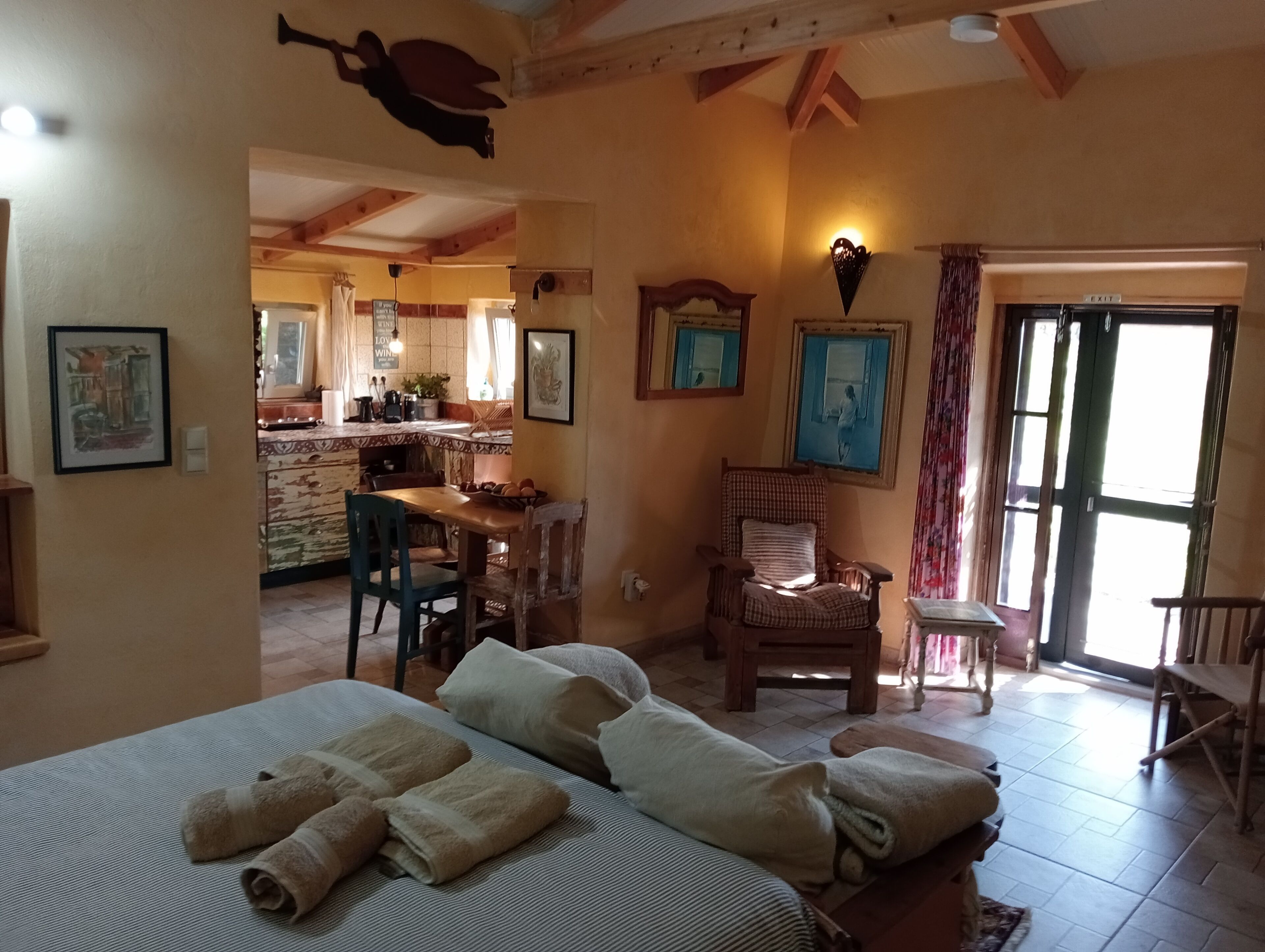 2 bedrooms, desk, travel crib, free WiFi