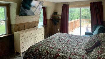 6 bedrooms, free WiFi, bed sheets