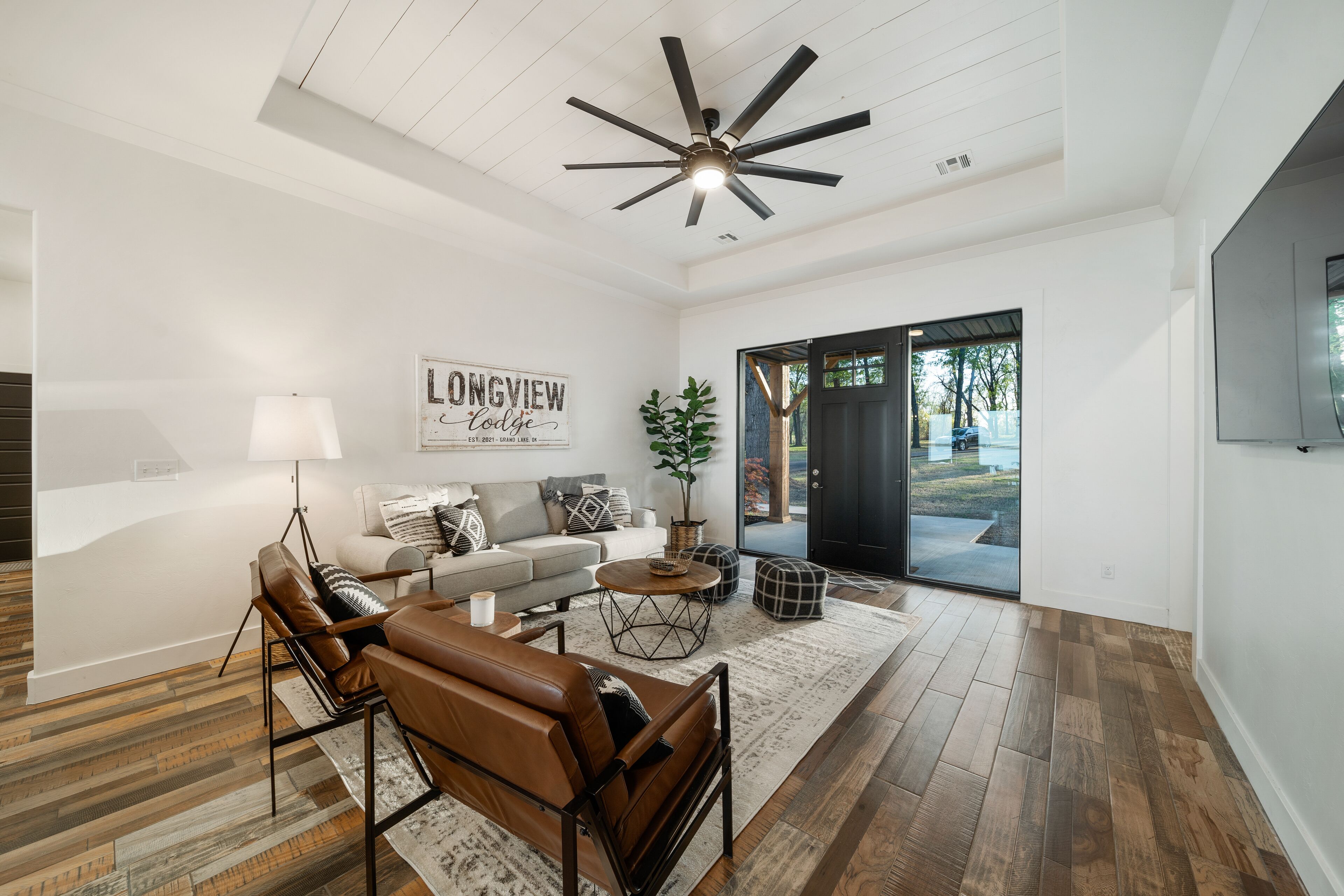 Gorgeous Monkey Island Lakefront Getaway with In-Ground Swim Spa!