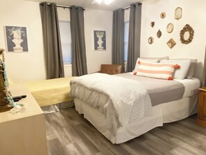 4 bedrooms, desk, travel crib, free WiFi