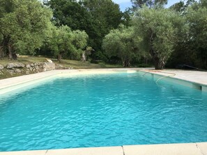 Utomhuspool