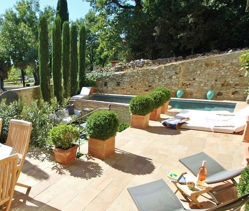 "La Brulierre - Charming house just outside Uzès, 230m2, 4 bedrooms with swimming pool