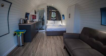 Buttercup Pod - sleeps 2 | Gold Award winning