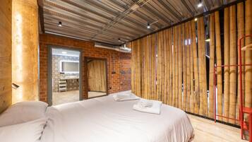 2 slaapkamers, een strijkplank/strijkijzer, wifi, beddengoed