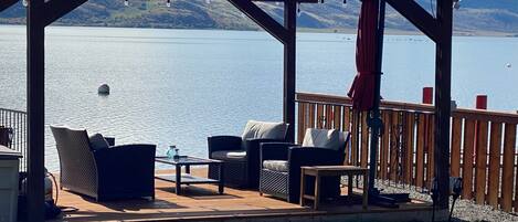 屋外ダイニングエリア