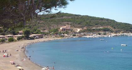 Appart 3 chambres dont 2 suites parentales, piscine chauffée, climatisé