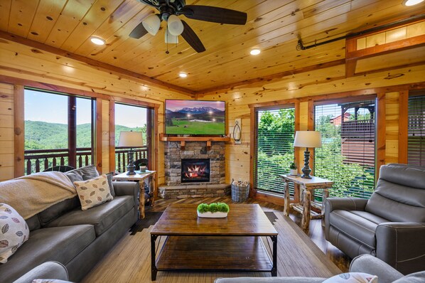 Smart TV, fireplace, DVD player, ping pong