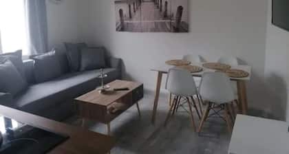 Jolie F2, 4 Personnes, à 25 min de Paris, 15 min D'orly