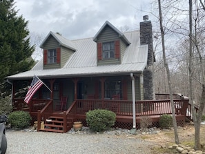 Exterior - Eagle Mountain River Retreat 4/3 Pool Table, Jacuzzi & more (Ellijay)