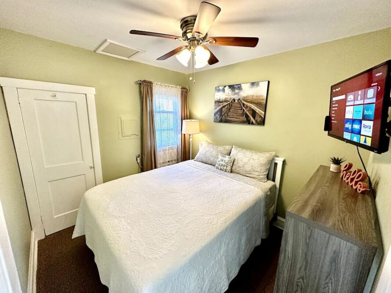 Sun-Drenched 2BR Apt in Wildwood Crest w/ 2 Patios, BBQ