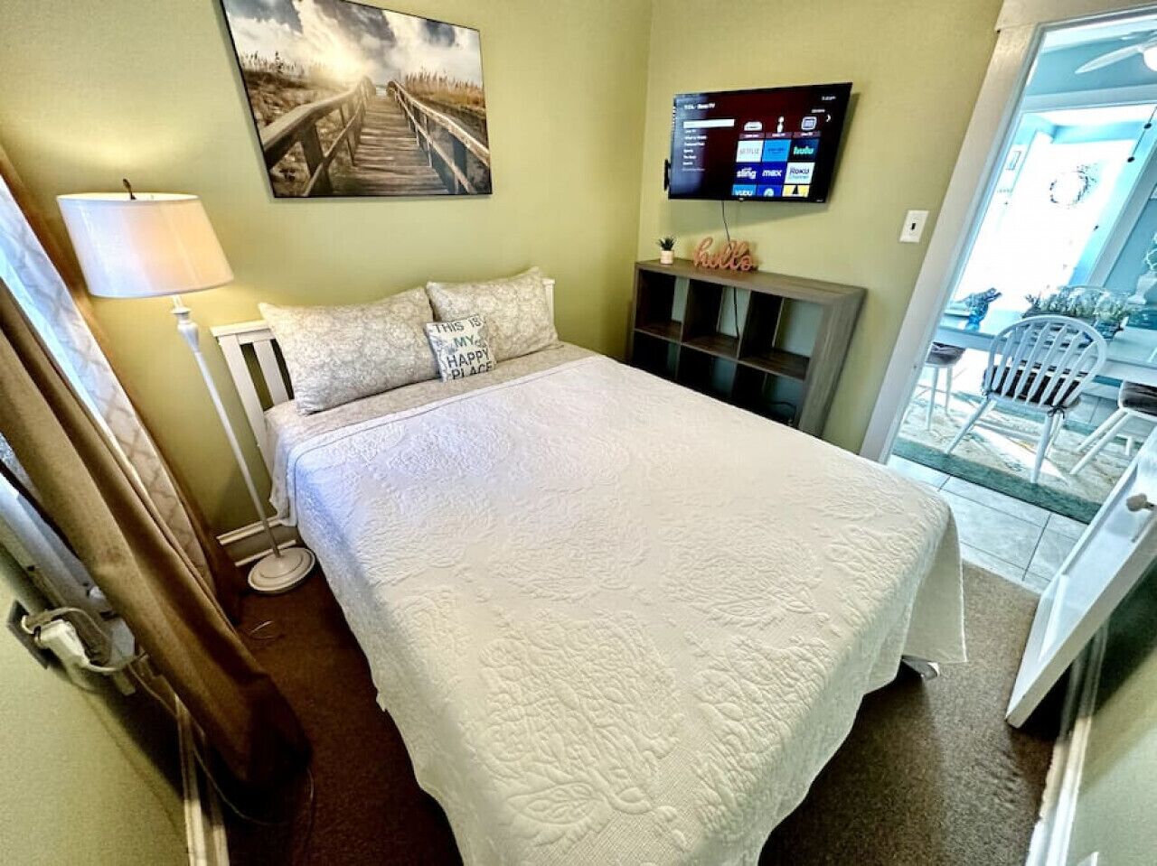 Sun-Drenched 2BR Apt in Wildwood Crest w/ 2 Patios, BBQ