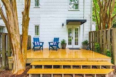 Perfect Townhome near the Village, downtown, NC State