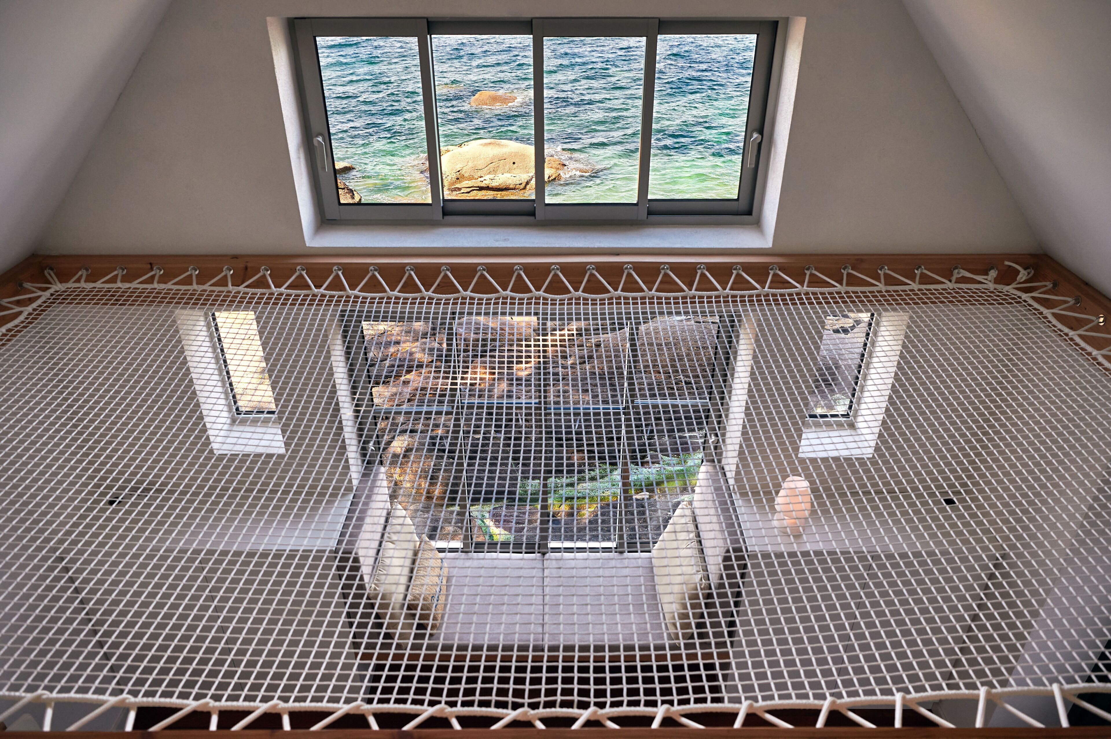 Overlook the Atlantic from the "Maison du Douanier" as if from a boat!