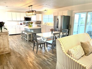 Smart TV - Beach house located in Seacrest, rosemary beach pet friendly A (Seacrest)