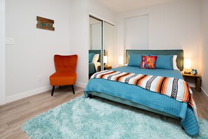 3 bedrooms, desk, iron/ironing board, free WiFi