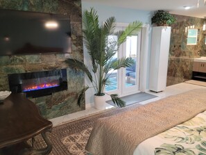 3 habitaciones, tabla de planchar con plancha y cuna de viaje 