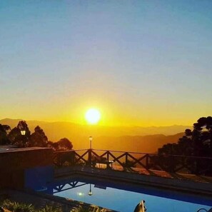 Front of property - Pousada Village Pôr do Sol (Campos do Jordão)