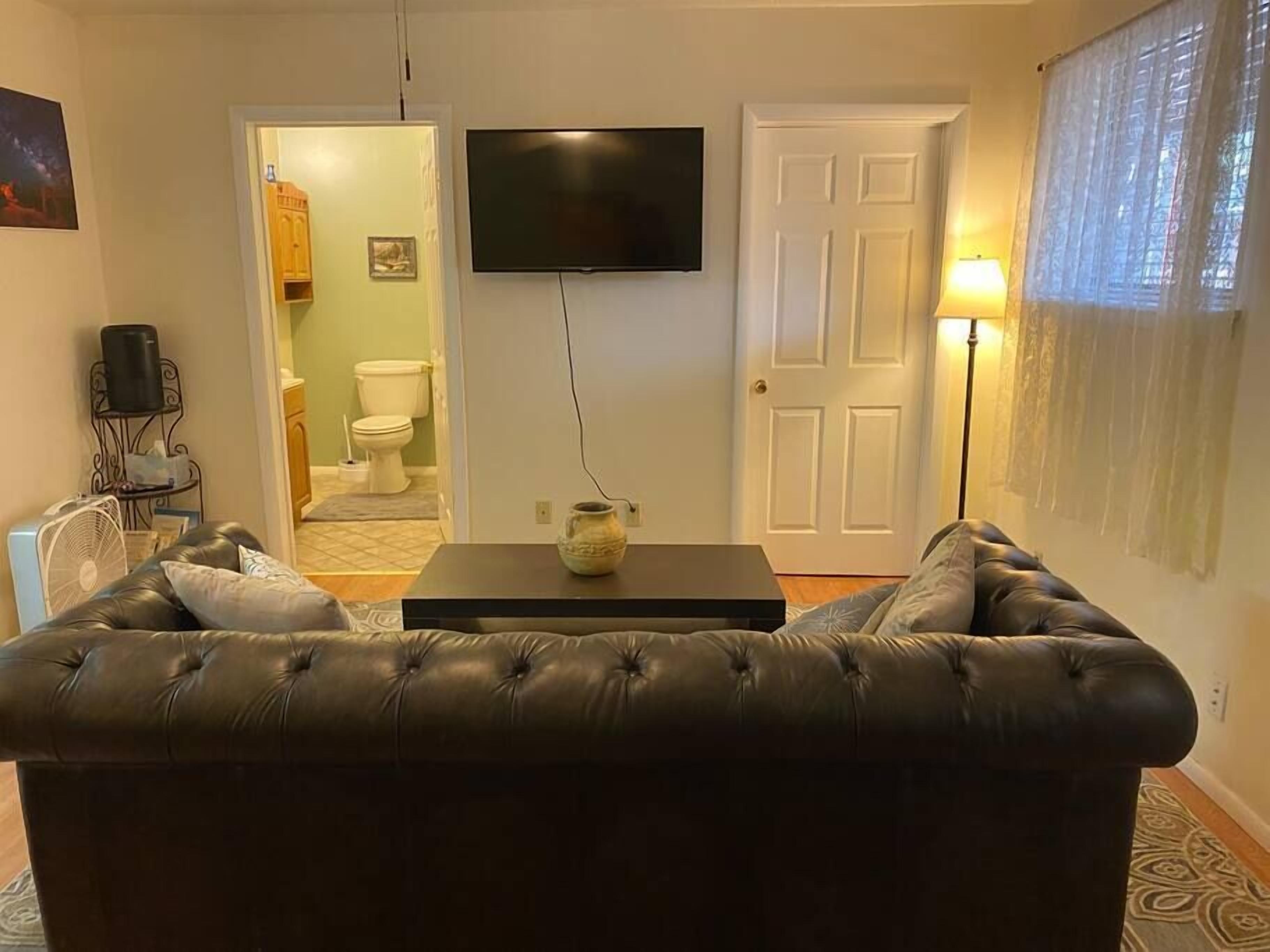 Smart TV, table tennis, books