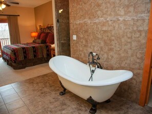 4 bedrooms, WiFi