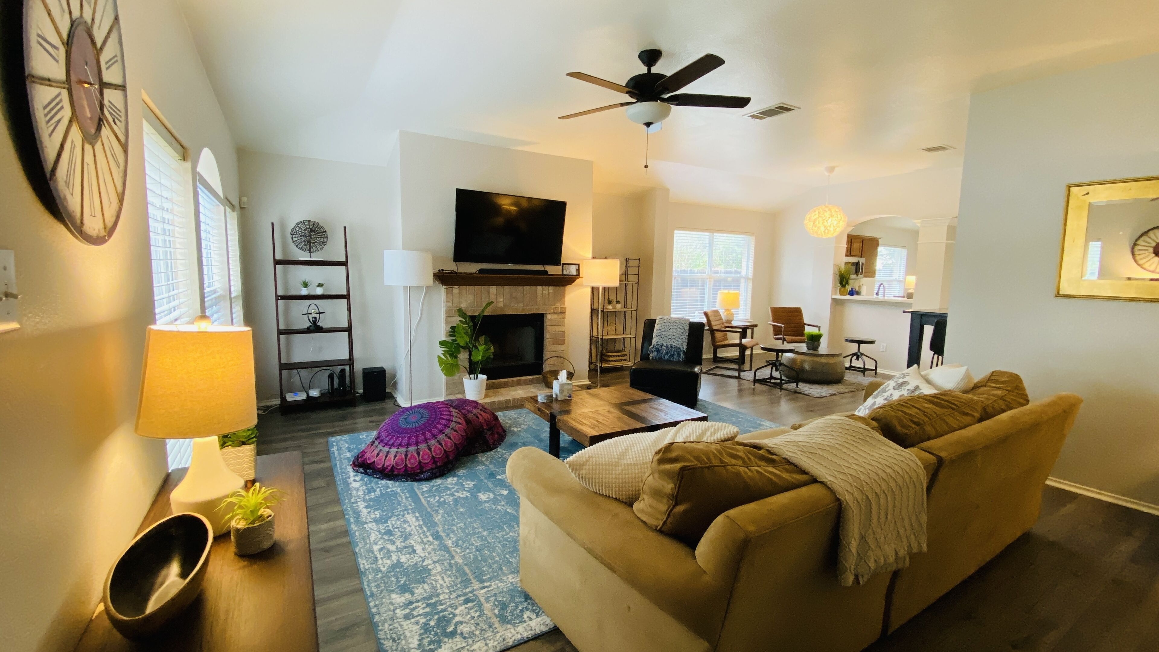 Stylish Home Near Medical, Tech, Shopping, Food & ATX!