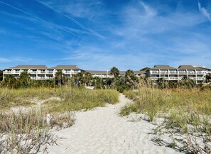 Exterior - Perfect Hilton Head Island Beach Getaway! “Newly Renovated” (Hilton Head Island)