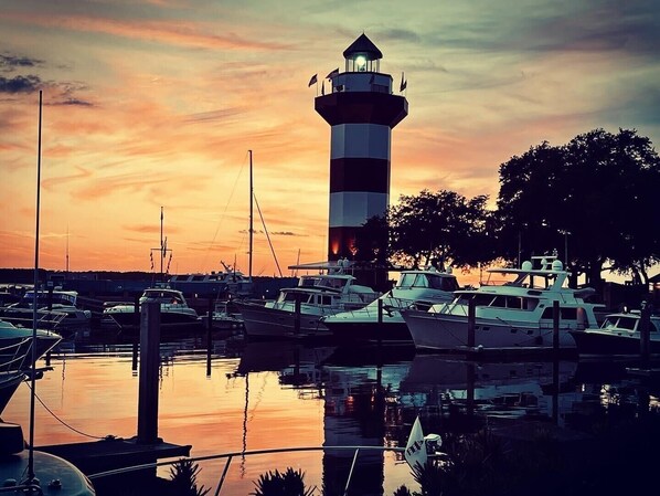 Marina - Perfect Hilton Head Island Beach Getaway! “Newly Renovated” (Hilton Head Island)
