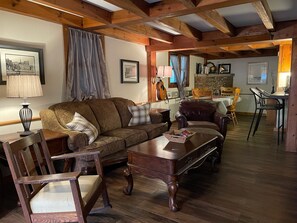 TV - Lamoka Lake House with Sundeck and Dock in the Finger Lakes (Bradford)