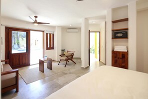 Exclusive Triple Room | In-room safe, individually decorated - Casa Di Giulio (San Francisco)