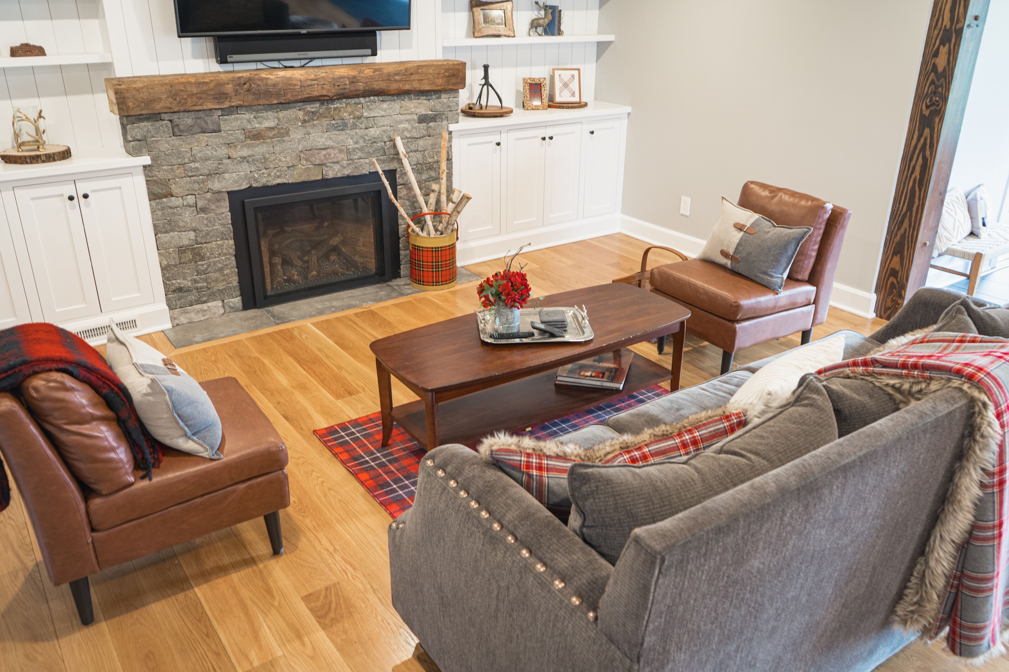 Luxury Lakefront Home on Lake George! Steps from Million Dollar Beach/Town