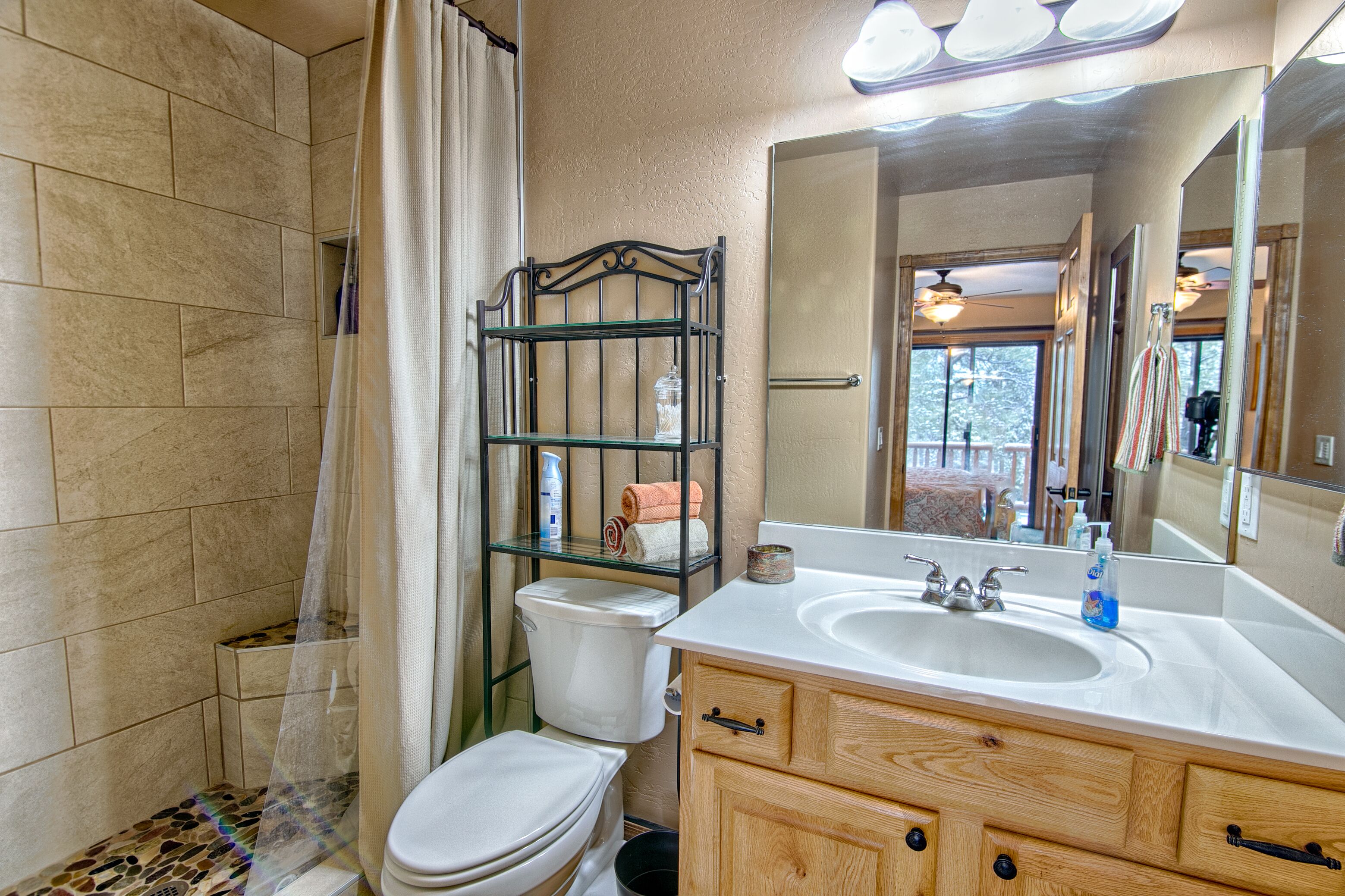 Rim Country Cabin, sleeps 4. 