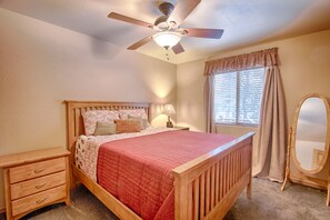 2 bedrooms, desk, iron/ironing board, travel cot