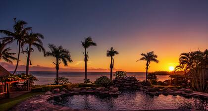 Coastal Villa with Stunning Sunsets, Perfect for Families