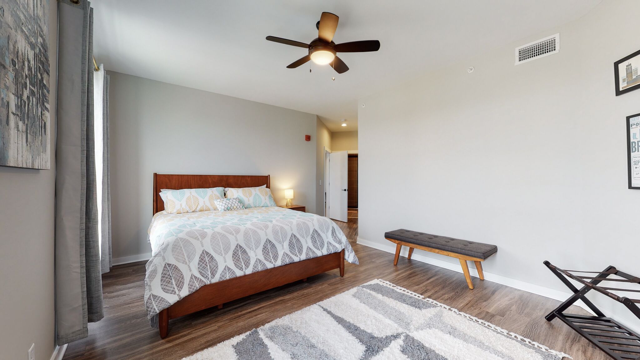 Lux Mid-Century condo near Downtown Nashville