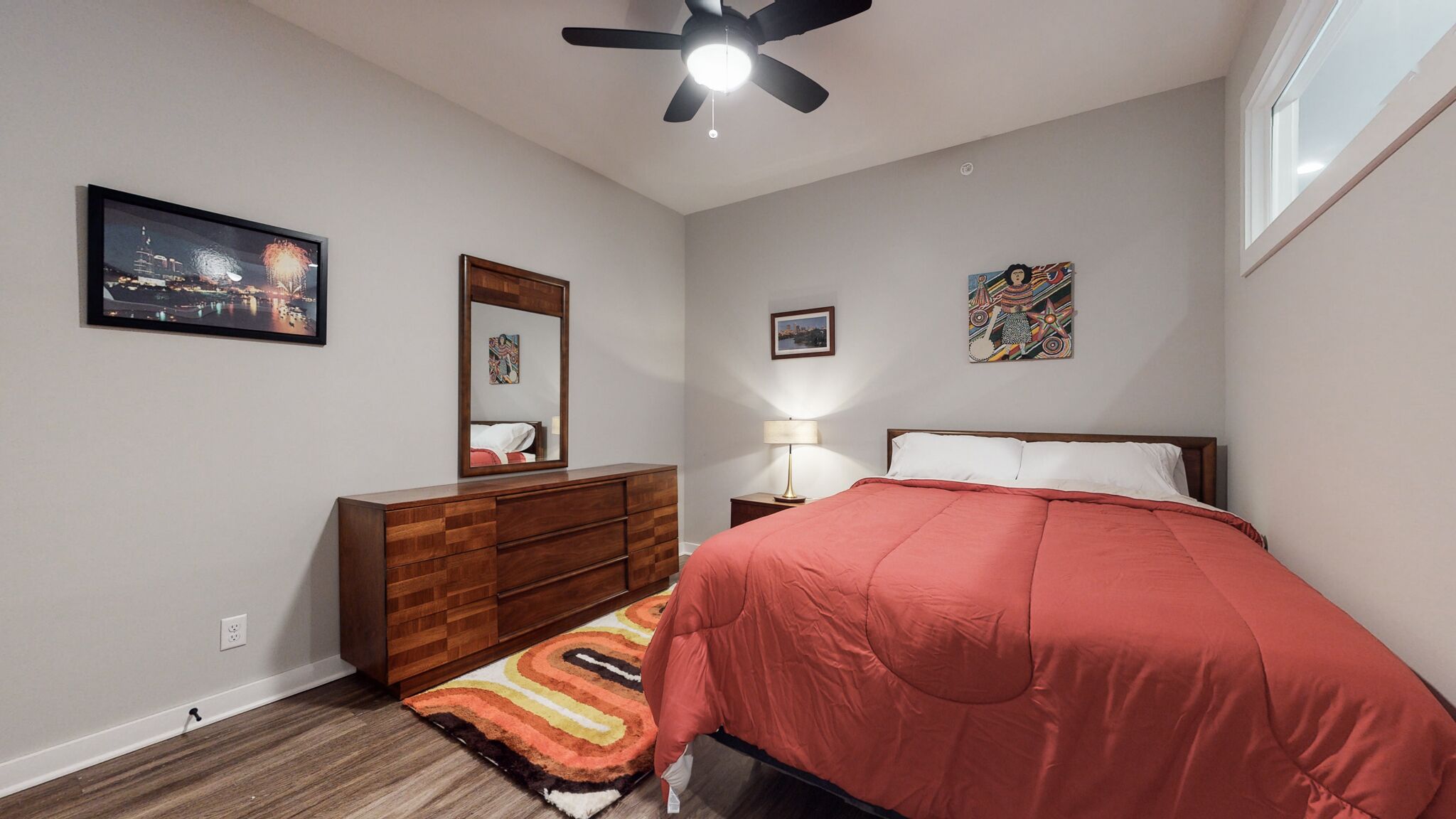 Lux Mid-Century condo near Downtown Nashville