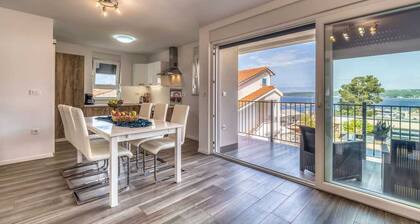 Apartment Doris 1 with Seaview