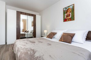 2 chambres, Wi-Fi gratuit, draps fournis