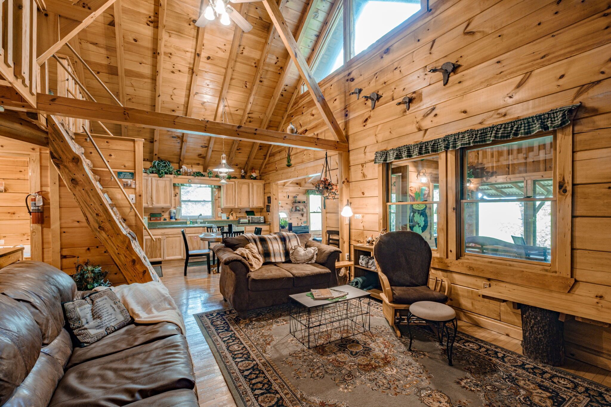 Holiday MTN VIEW-5% Snr/Military Discount-Dollywood-Game Room-Hot Tub-Arcade